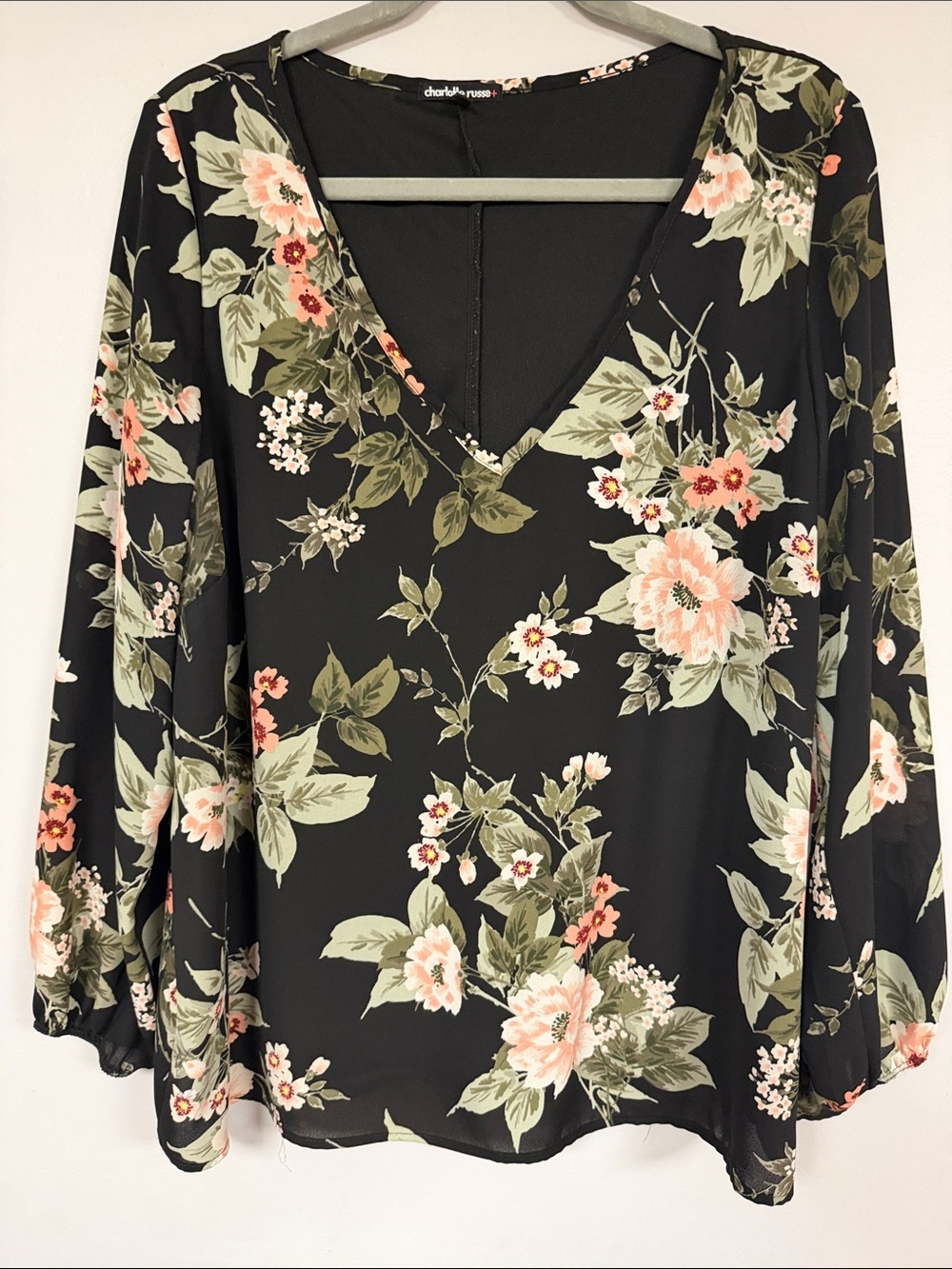 Charlotte Russe Black floral lined elegant cruise long sleeve top / tunic 1X